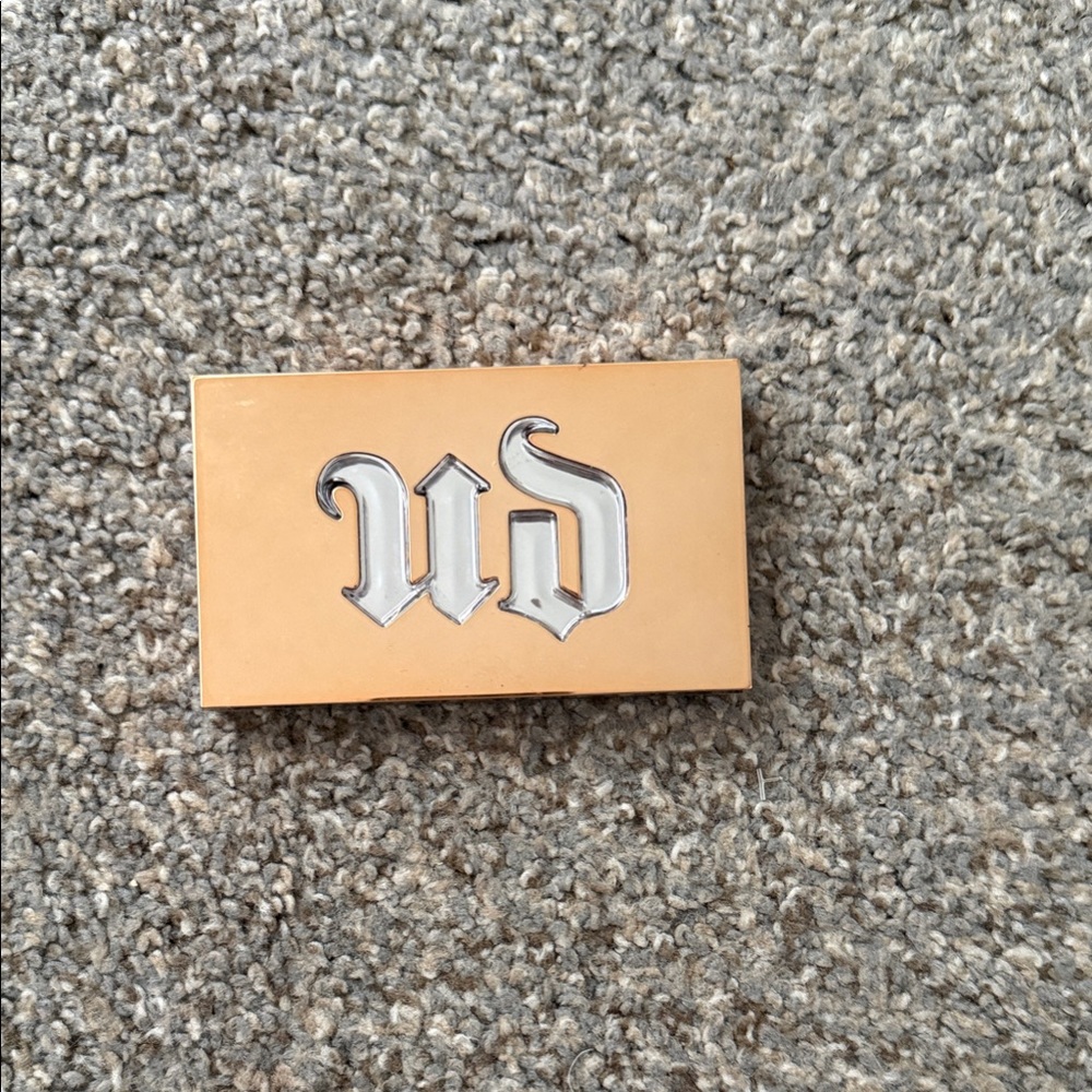 Urban Decay Metallic Gold Compact